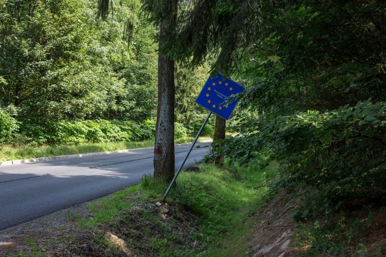 Dalla serie “Go Home, Polish” © Michal Iwanowski