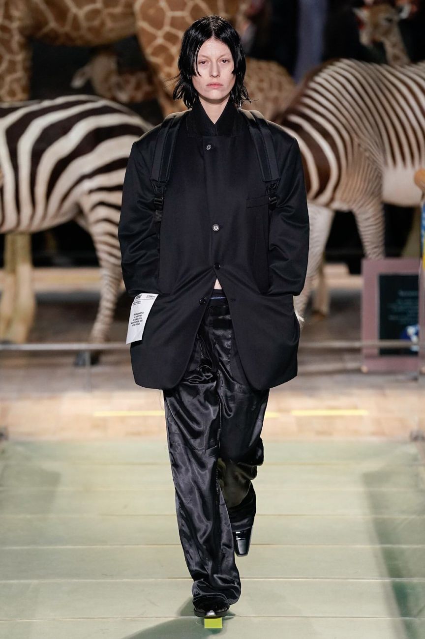 Demna Gvasalia per Vetements, autunno inverno 2019. Paris Fashion Week