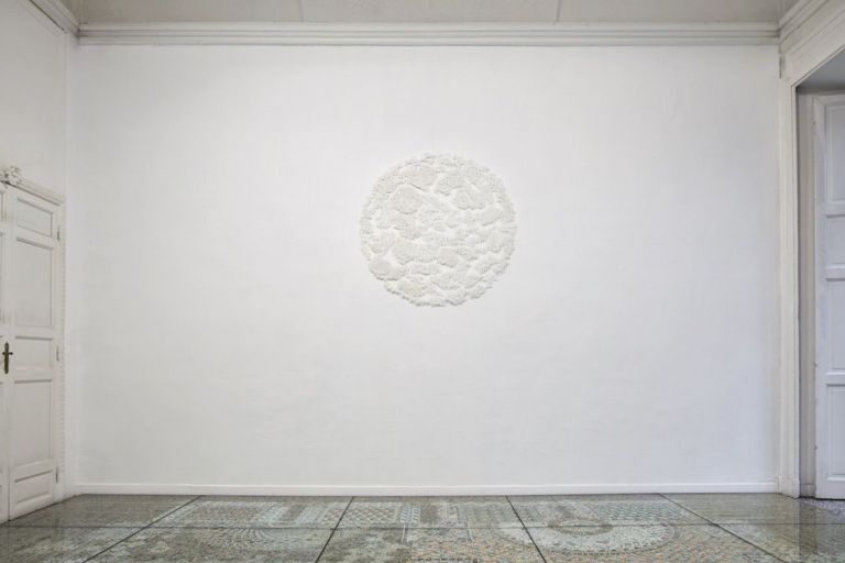 Elisabetta Di Maggio. Installation view at Galleria Christian Stein, Milano 2018. Photo © Agostino Osio