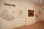 Freud, Dalí and the Metamorphosis of Narcissus. Exhibition view at Freud Museum, Londra 2018