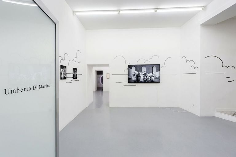 Giulio Scalisi, Fontana infinita, 2018, installation view at Galleria Umberto Di Marino, Napoli 2019