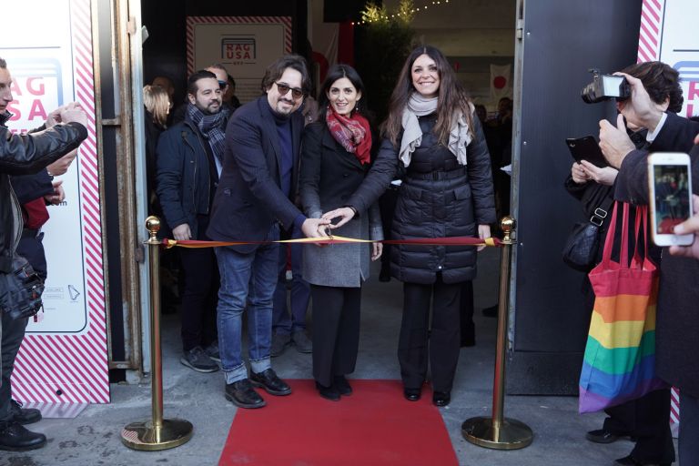 Inaugurazione Ragusa Off Giuseppe Commisso, Simone Mazzarelli, Virgina Raggi, Linda Meleo