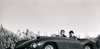 Luigi Pericle Giovannetti e la moglie Orsoli na Klainguti sulla Ferrari dell’artista