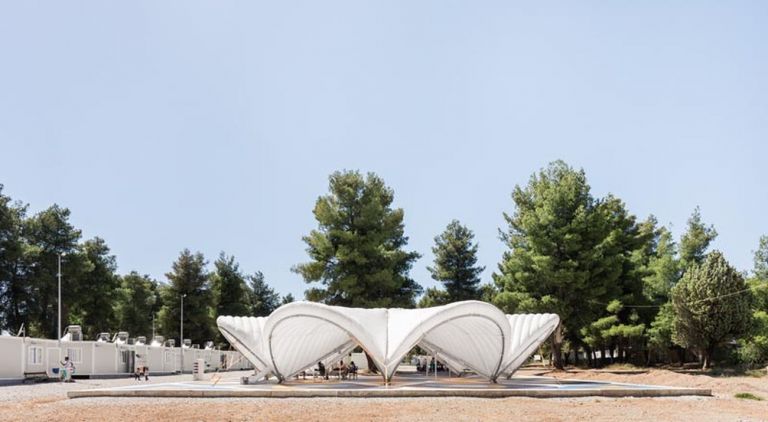 Maidan Tent. Photo Delfino Sisto Legnani e Marco Cappelletti