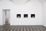 Paola De Pietri. Apèrto. Installation view at 1/9 unosunove gallery, Roma 2019. Photo credit Giorgio Benni