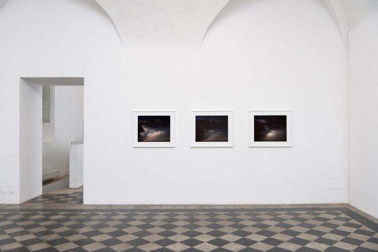 Paola De Pietri. Apèrto. Installation view at 1/9 unosunove gallery, Roma 2019. Photo credit Giorgio Benni