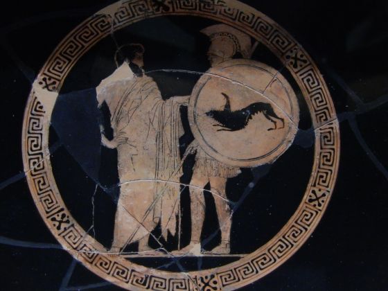“Tazza di Codro”, kylix attica a figure rosse, da Vulci, 440-430 a.C., Bologna, Museo Civico Archeologico