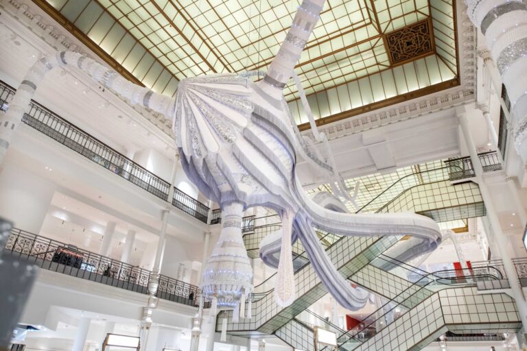 Joana Vasconcelos, Simone, Le Bon Marché Rive Gauche, Parigi