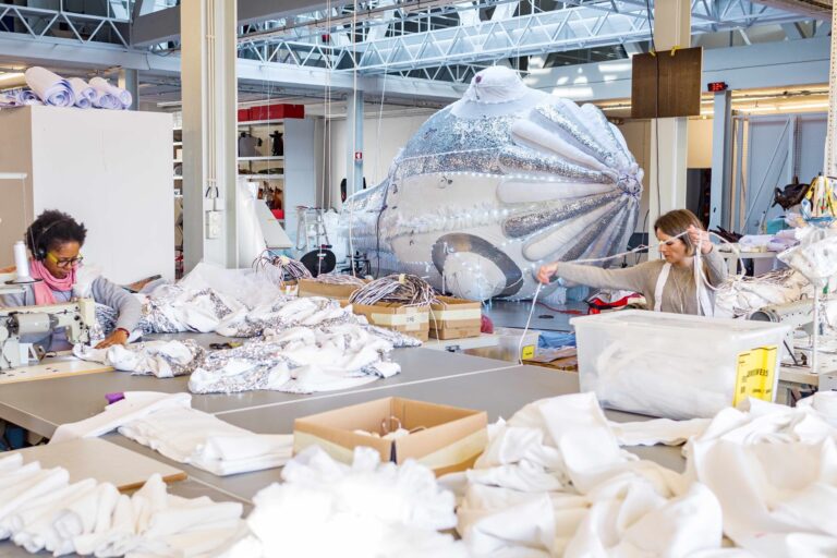 Joana Vasconcelos, Simone, Le Bon Marché Rive Gauche, Parigi