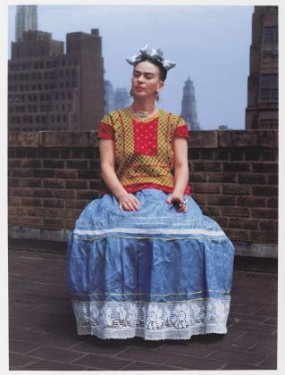 Nickolas Muray (American, born Hungary, 1892–1965). Frida in New York, 1946; printed 2006. Carbon pigment print, image: 14 x 11 in. (35.6 x 27.9 cm). Brooklyn Museum; Emily Winthrop Miles Fund, 2010.80. © Nickolas Muray Photo Archives. (Photo: Brooklyn Museum)