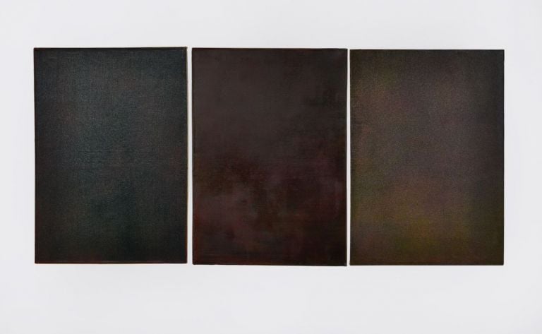 Giulio Saverio Rossi, Tentativo N°1,2,3 di dipingere quello che vedo con gli occhi chiusi, 2016, olio su tela, trittico, 70 x 160 cm