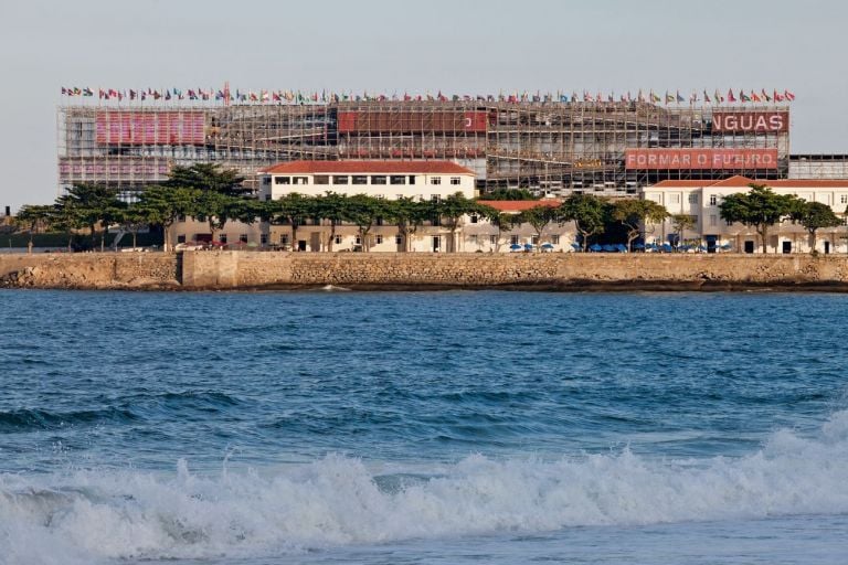 Carla Juaçaba, Humanidade Pavilion, Rio de Janeiro 2012. Photo © Leonardo Finotti