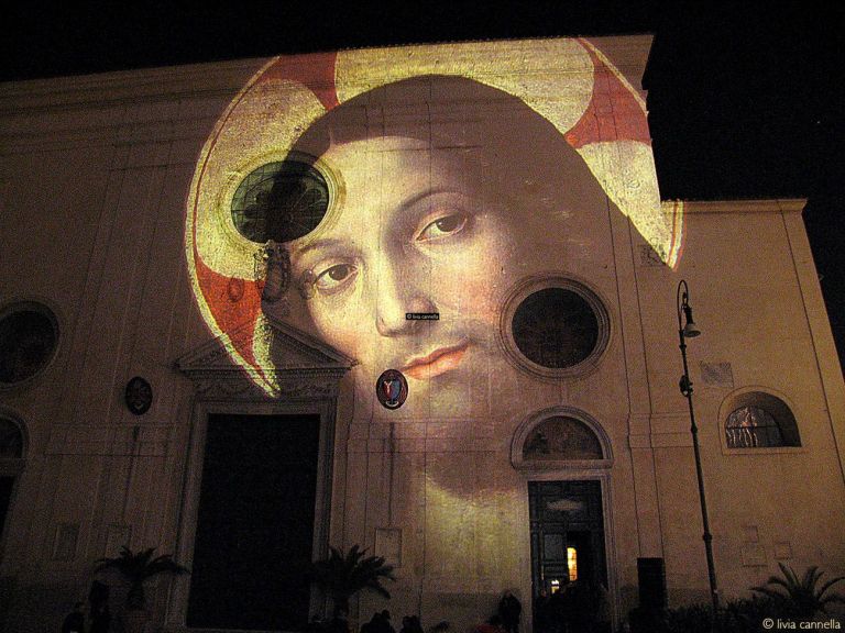 Concerto di Natale diretto da Ennio Morricone. Basilica di Santa Maria Sopra Minerva, Roma 2007. Progetto e realizzazione dell’installazione scenografica di Livia Cannella