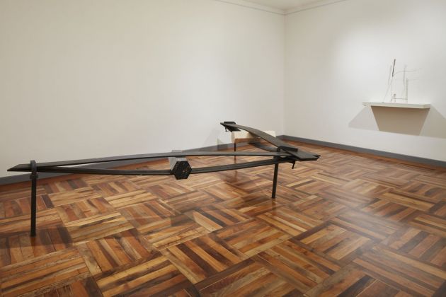 Equilibrium. Un’idea per la scultura italiana. Installation view at Mazzoleni, Torino 2018. Photo Agostino Osio, Alto Piano srl. Courtesy Mazzoleni, Londra-Torino