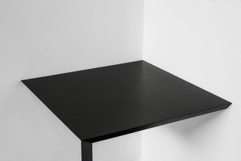 Luca Cipelletti, Corner Table. Courtesy Giustini Stagetti, Roma. Photo Henrik Blomqvist