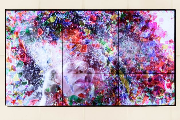 Mika Rottenberg, Untitled Ceiling Projection, 2018, video still. Installation view at MAMbo – Museo d’Arte Moderna di Bologna, 2019. Photo credit Giorgio Bianchi _ Comune di Bologna. Courtesy l’artista e Hauser & Wirth