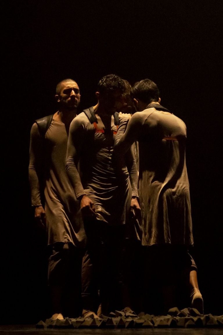 MM Contemporary Dance Company, No Man's Land. Coreografia Eugenio Scigliano. Photo Tiziano Ghidorsi