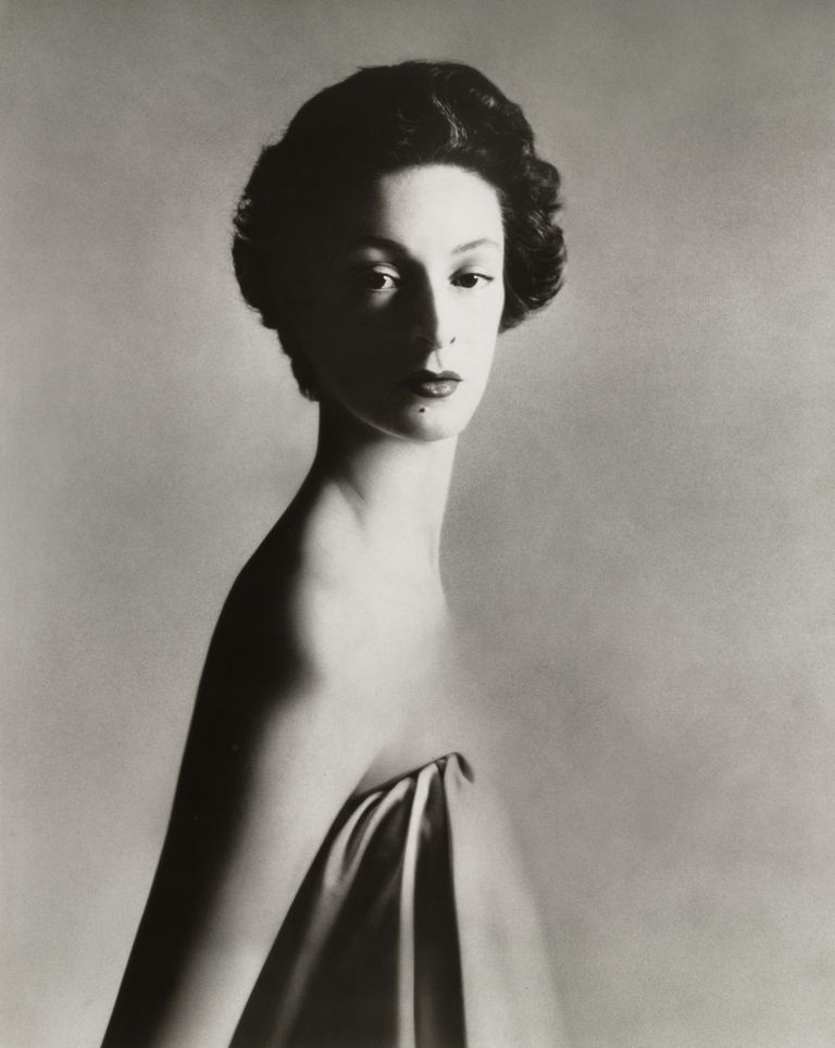 Richard Avedon Marella Agnelli, New York December 1953 © The Richard Avedon Foundation