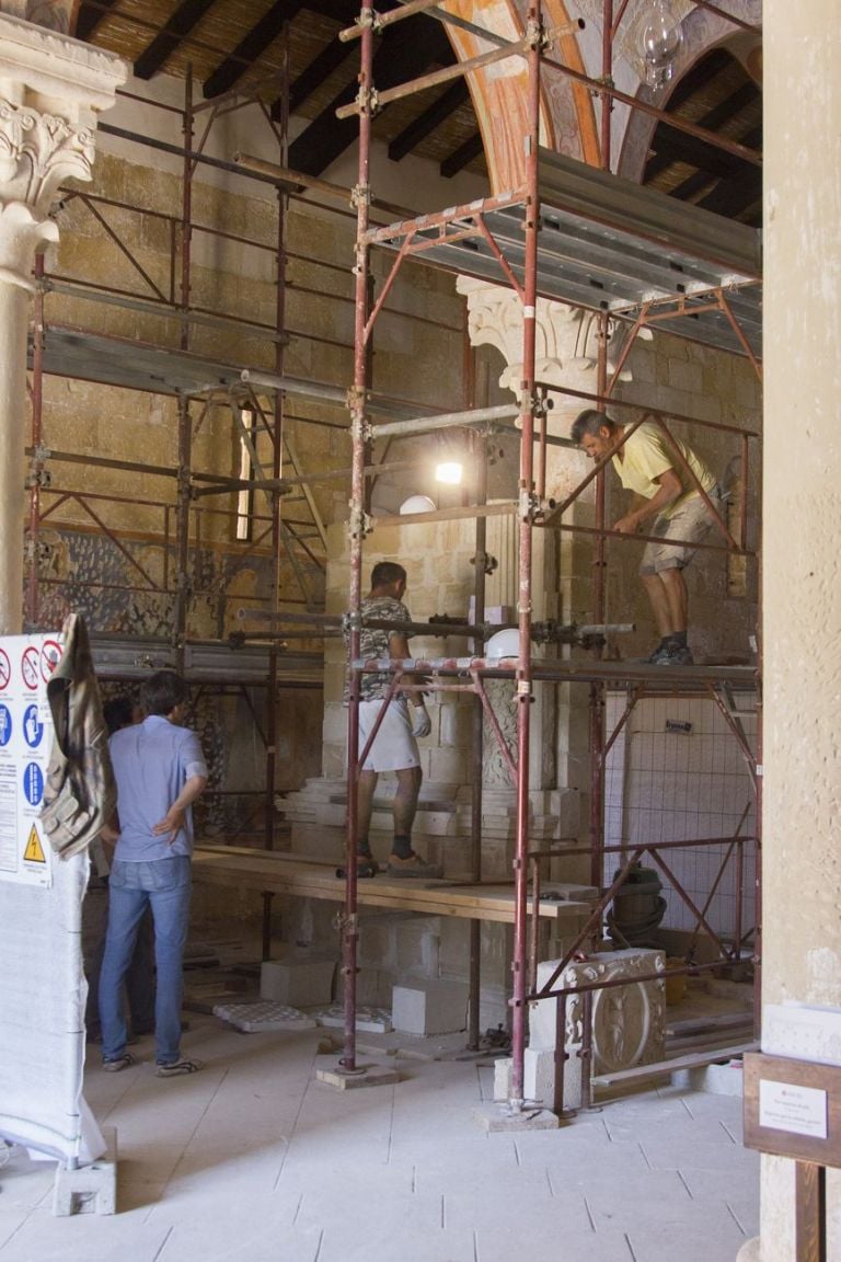 Ricollocazione dell’Altare della Vergine, particolare, Abbazia di Santa Maria di Cerrate. Photo Silvio Zecca, 2018 © FAI - Fondo Ambiente Italiano