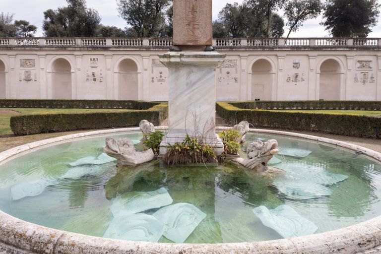 Anne & Patrick Poirier, Le Regard des statues, 2019. Courtesy gli artisti. Photo Daniele Molajoli