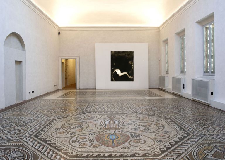 Ascoltare bellezza. Giovanni Manfredini, La pietà, 2018. Sala del Mosaico della Biblioteca Classense, Ravenna 2019