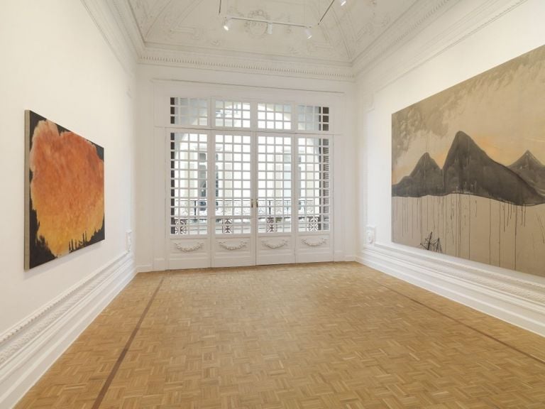 Caragh Thuring. Installation view at Thomas Dane Gallery, Napoli 2019