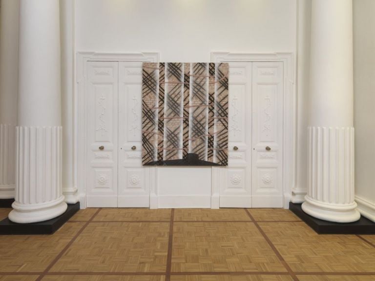 Caragh Thuring. Installation view at Thomas Dane Gallery, Napoli 2019