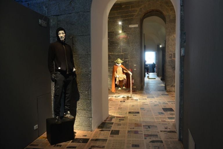 Claire Fontaine. La borsa e la vita. Exhibition view at Palazzo Ducale, Genova 2019. Photo Linda Kaiser