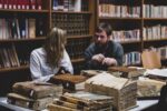 FLAMIN Fellowship in Sardinia. Gli artisti in visita all'Archivio di Stato. Ph. Barbara Pau