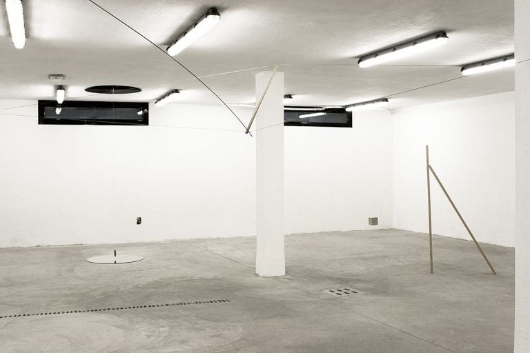 Federica Clerici+Alberto Bettinetti +N9_1 Nella gravità del momento (installation_view), 2018 ©spazienne_1