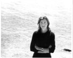 Helen Frankenthaler, seaside at Ocean Drive West, Shippan Point, Stamford, CT, 1975. Photo Edward Youkilis. Courtesy Fondazione Helen Frankenthaler e Gagosian