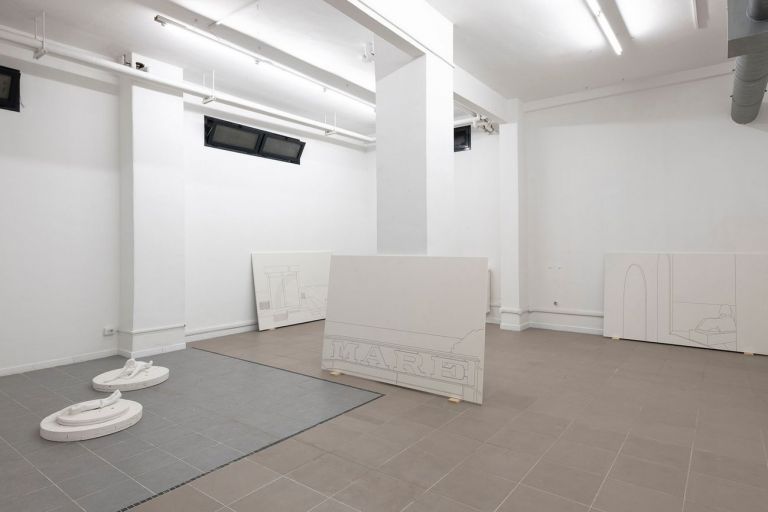 Marco Strappato. Au delà. Installation view at The Gallery Apart, Roma 2019. Photo Giorgio Benni