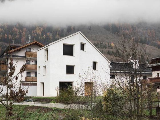 Pedevilla Architekts, Casa al Rio Molino. Photo Perbellini. Courtesy Fondazione dell’Ordine degli Architetti di Bolzano