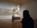 Sguardi, una delle fotografie esposte da Chiaroscuro, Roma, scattata alla Galleria Nazionale