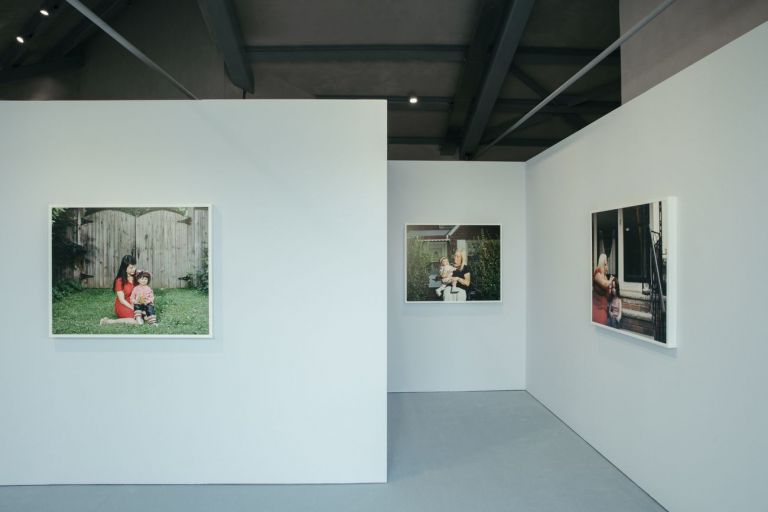 Surrogati. Un amore ideale. Exhibition view at Osservatorio Fondazione Prada, Milano 2019. Photo Mattia Balsamini. Courtesy Fondazione Prada. Jamie Diamond, da Forever Mothers