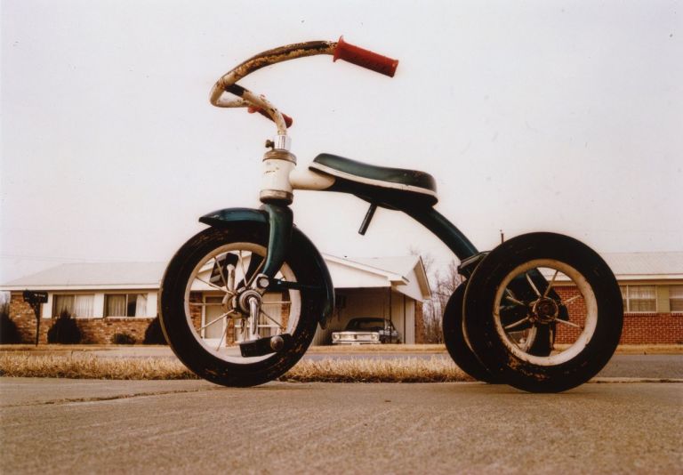 William Eggleston, Untitled, Memphis 1970. Courtesy Eggleston artistic trust & David Zwirner