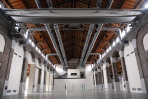 Un ostello della gioventù creativo alla Fabbrica del Vapore. Il Comune di Milano lancia un bando