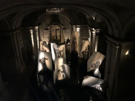 Ernest Pignon-Ernest. Extastes. Installation view at Ipogeo della Chiesa di Santa Maria delle Anime del Purgatorio ad Arco, Napoli 2019. Photo credits Giuliana Calomino