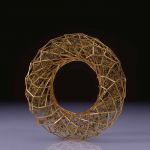 Giovanni Corvaja, Bracciale, cm 3 x 11. Oro giallo, smalto nero. Proprietà dell'artista