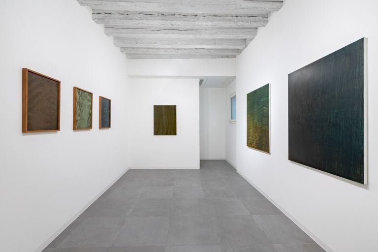 Giuseppe Adamo, Landing, installation view at Marignana Arte, Venezia 2019, photo Enrico Fiorese