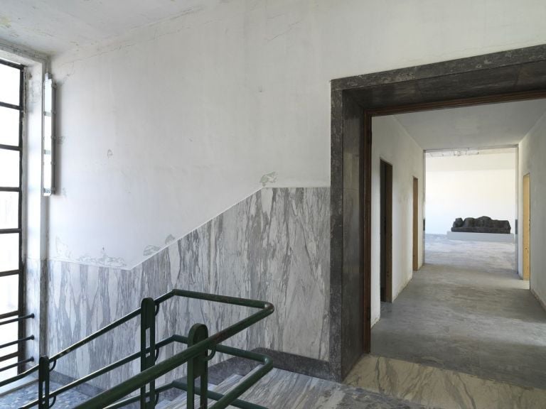 Hans Josephsohn. Installation view at ICA, Milano 2019. Photo © Dario Lasagni