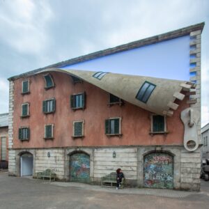 Illusioni d’artista al Fuorisalone. Alex Chinneck per IQOS