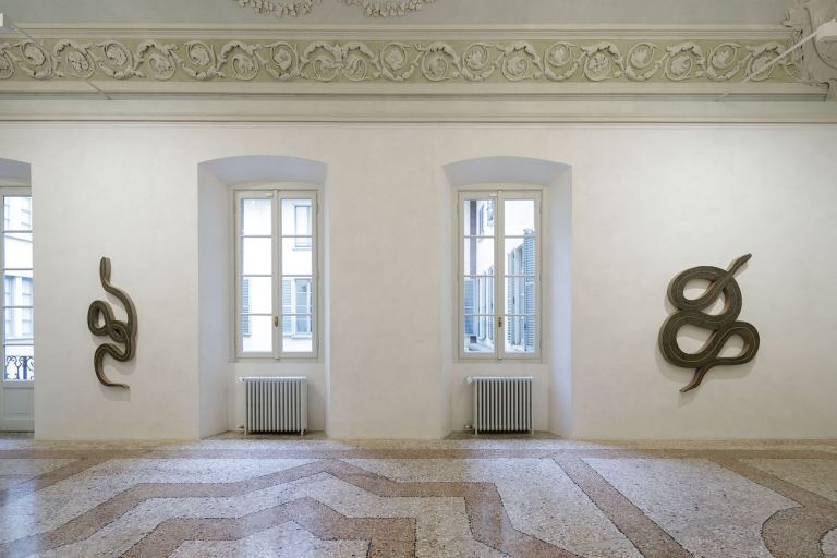 Jennifer Guidi. Eclipse. Installation view at Massimo De Carlo, Milano Belgioioso. Photo Roberto Marossi. Courtesy Massimo De Carlo, Milano – Londra – Hong Kong