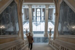 La pelle della pittura. Luc Tuymans racconta la sua mostra a Venezia