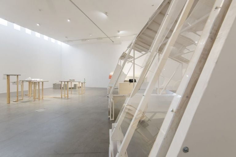 Ludovica Carbotta. Monowe. Exhibition view at Fondazione Sandretto Re Rebaudengo, Torino 2019. Photo credits Giorgio Perottino