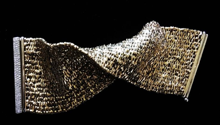 Orlando Orlandini, Fiandra, 2002, bracciale, cm 6,5 x 18,5. Oro, brillanti. Atelier Orlando Orlandini