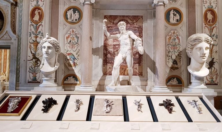 Lucio Fontana, Terra e Oro alla Galleria Borghese di Roma