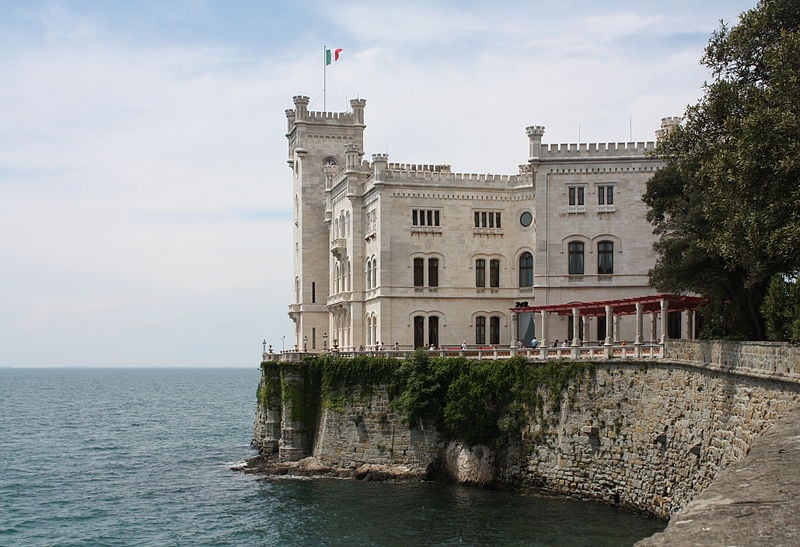 Castello di Miramare, ph. Adiel lo, fonte Wikimedia