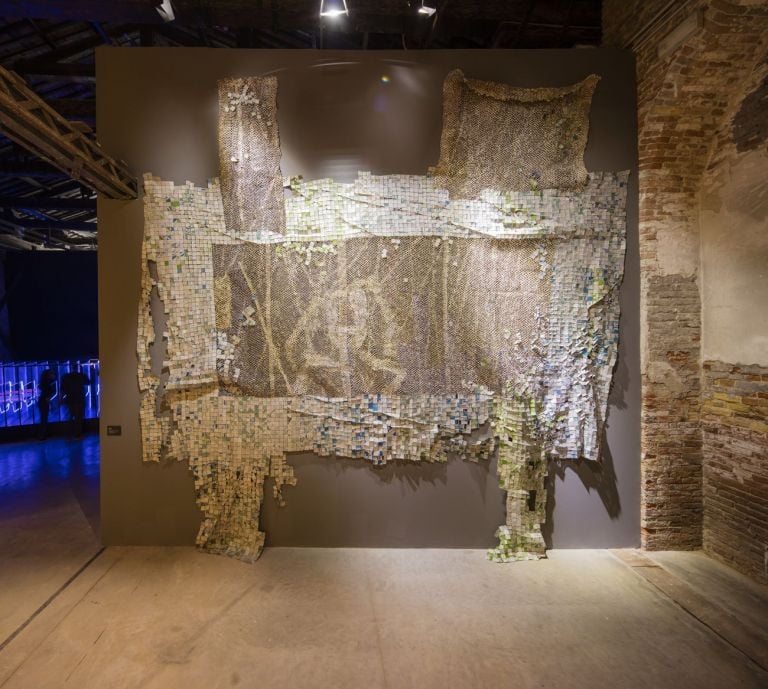 58. Biennale di Venezia. Padiglione Ghana. El Anatsui, Yaw Berko, 2019. Courtesy of the artist. Photo David Levene