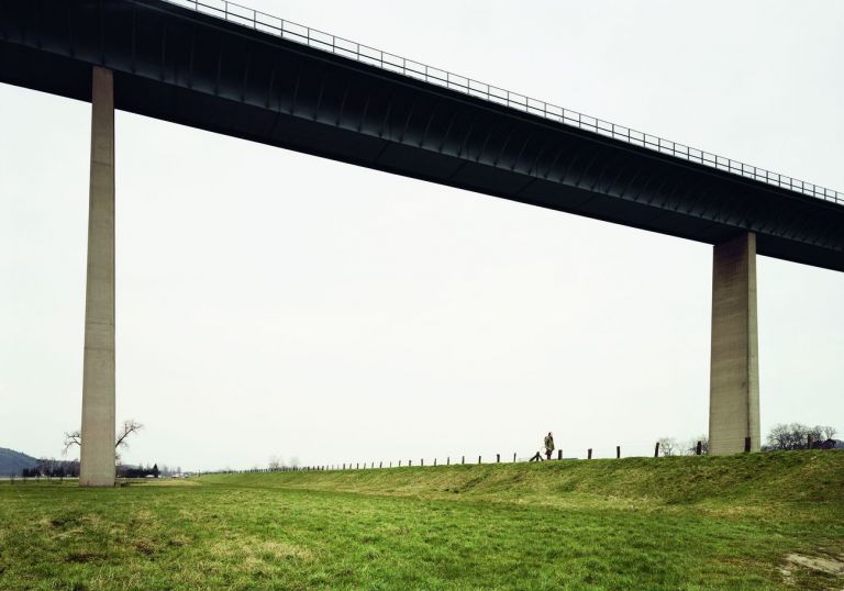 Andreas Gursky, Ruhrtal, 1989 © Andreas Gursky by SIAE 2019. Courtesy Sprüth Magers